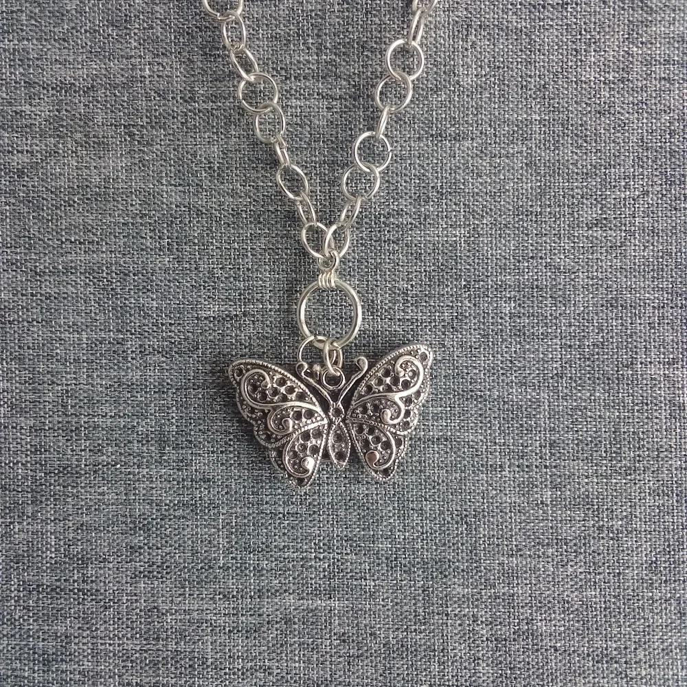 Butterfly Garden Necklace - Picture 2 of 3